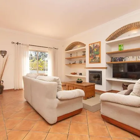 Quinta Monte Dos Avos Bv * Гия